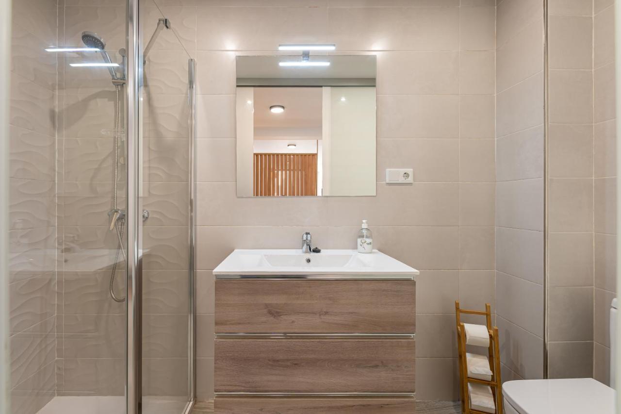 La Trinidad Suites ฟูเอนฮิโรลา ภายนอก รูปภาพ
